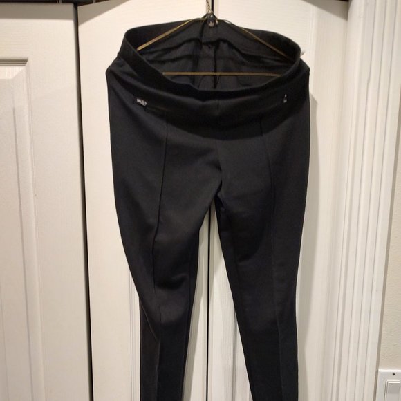Mine: Comfortable Black Pant Leggings with Fake Pocket Zippers In The Back - Picture 1 of 3